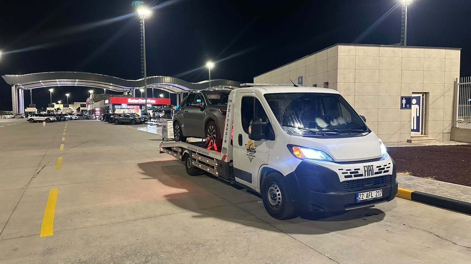 İpsala Keşan yolunda gece çekici ve yol yardım hizmeti